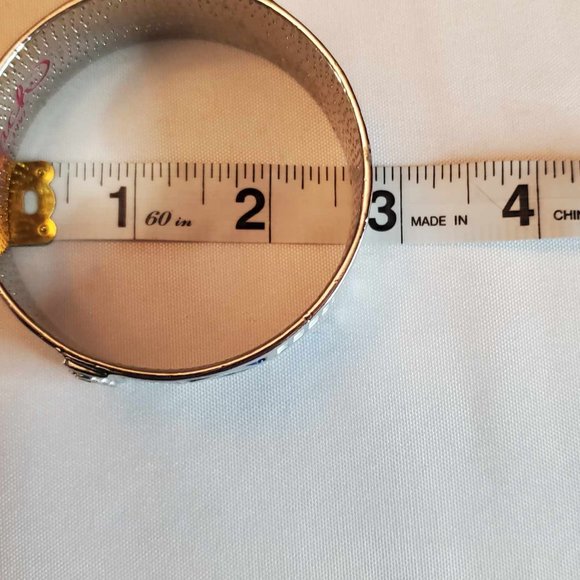 Coach- Bangle Bracelet- Signature Patchwork - Picture 5 of 7